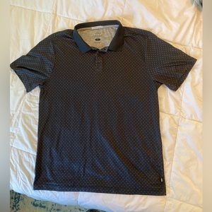 Men’s  short sleeve golf shirt.
